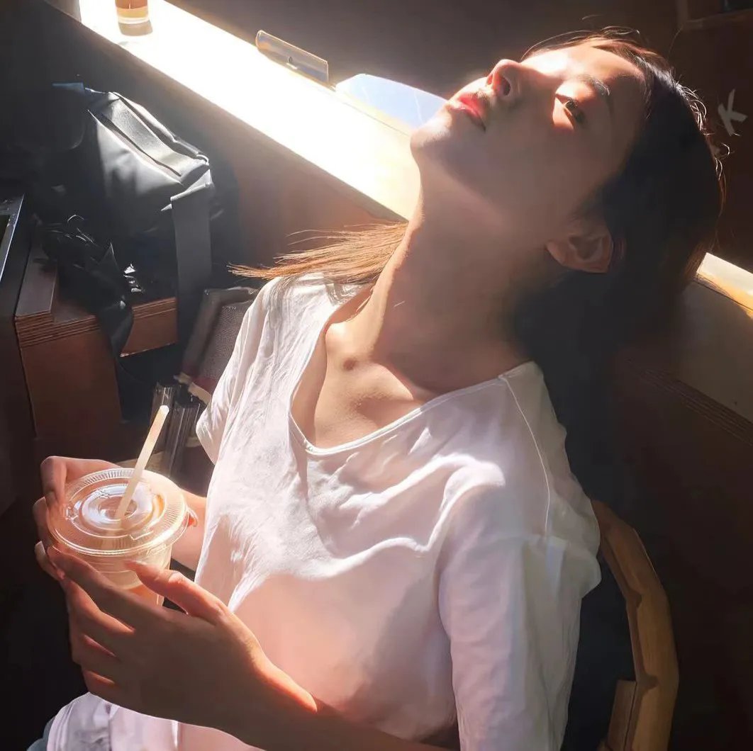 明星间谍